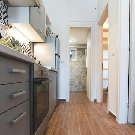 Apartment Canevaro Old Port 2